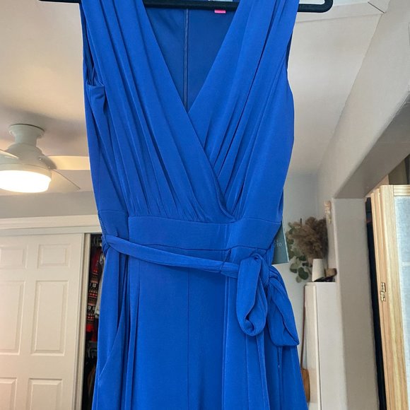 Sleeveless Jumpsuit with Tied Waist (NWT) - Picture 3 of 6